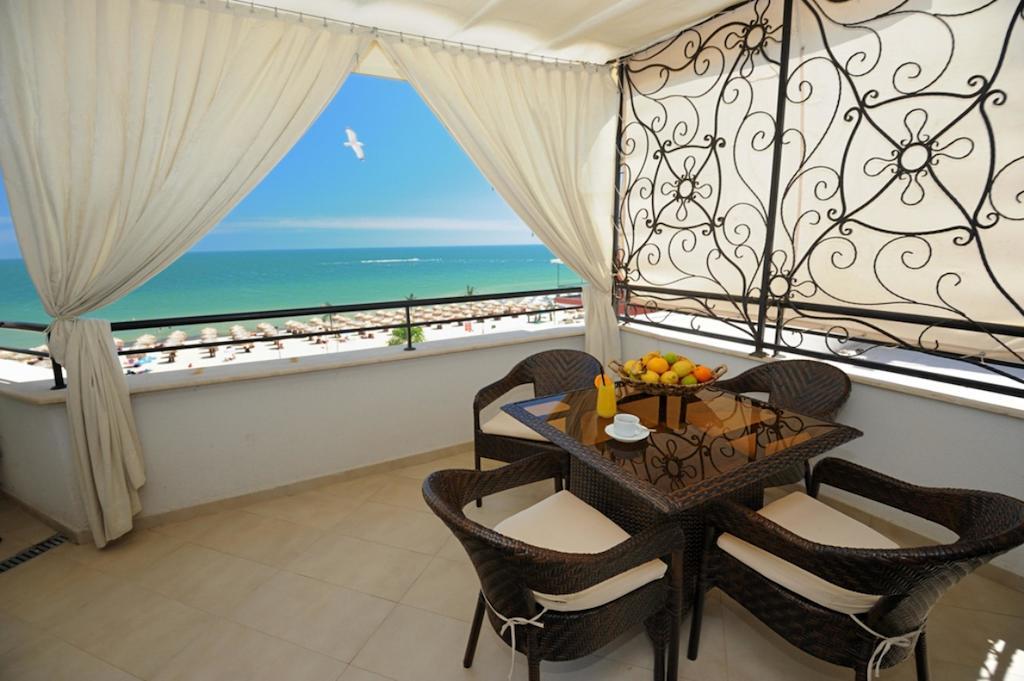 Heaven Lux Apartments 써니비치 객실 사진